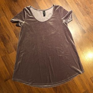 Agnes & Dora Short Sleeve Top. Size Medium. Purple